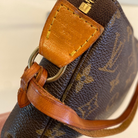 Louis Vuitton Pouchette Monogram Pochette Bag - Picture 3 of 12